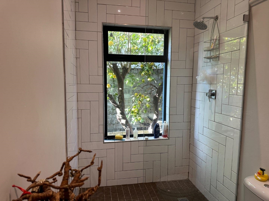 3 Bedroom Property for Sale in Vredehoek Western Cape